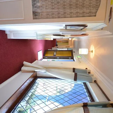 Gormans Country Home 4*