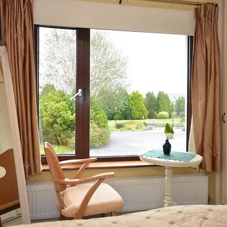 Gormans Country Home 4*